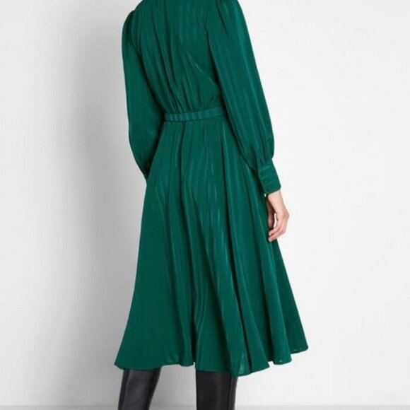 ModCloth Classy Announcement A-Line Dress Green Size 14 Midi - Picture 2 of 10